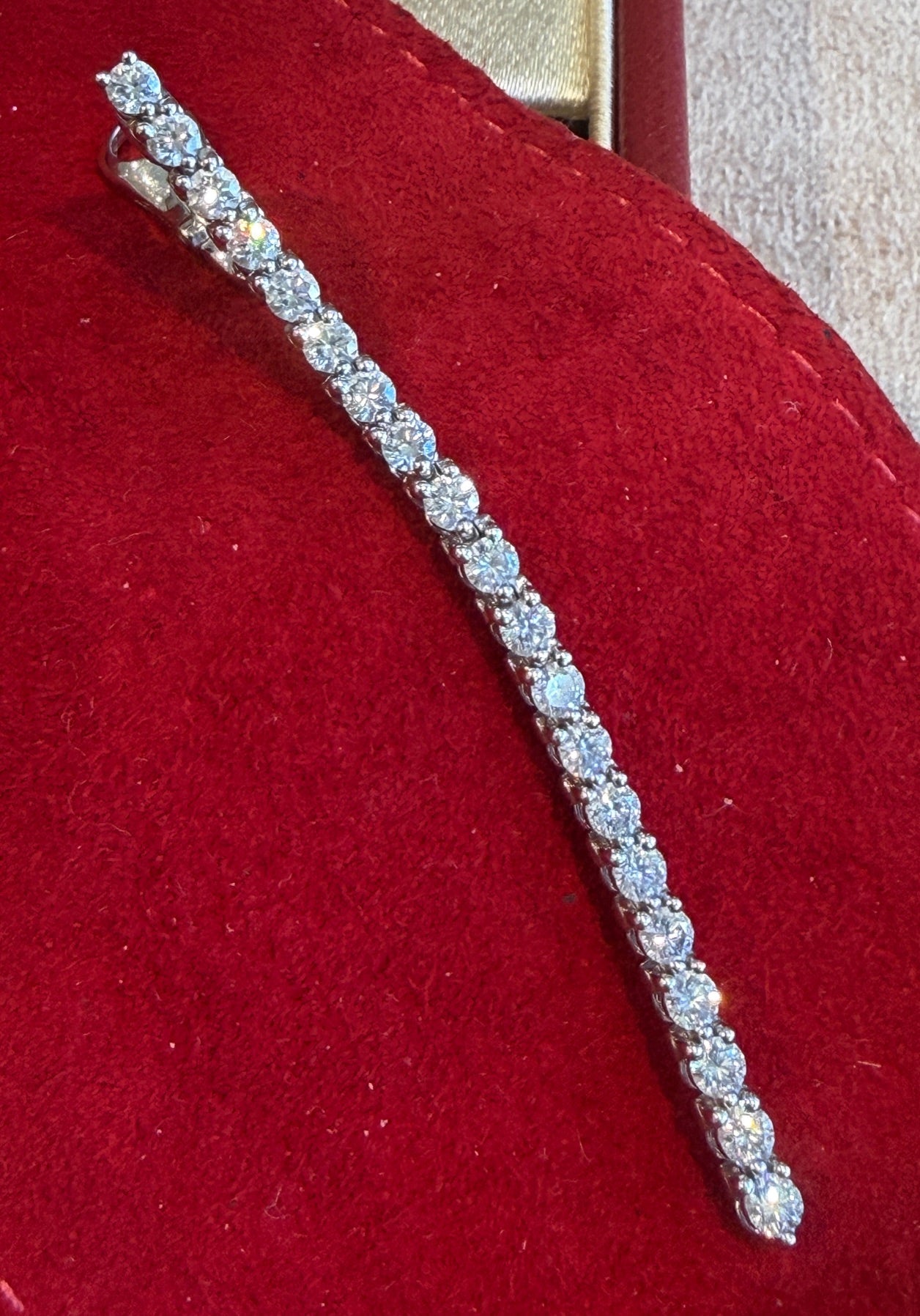 CARTIER, MONO BOUCLE DIAMANTS