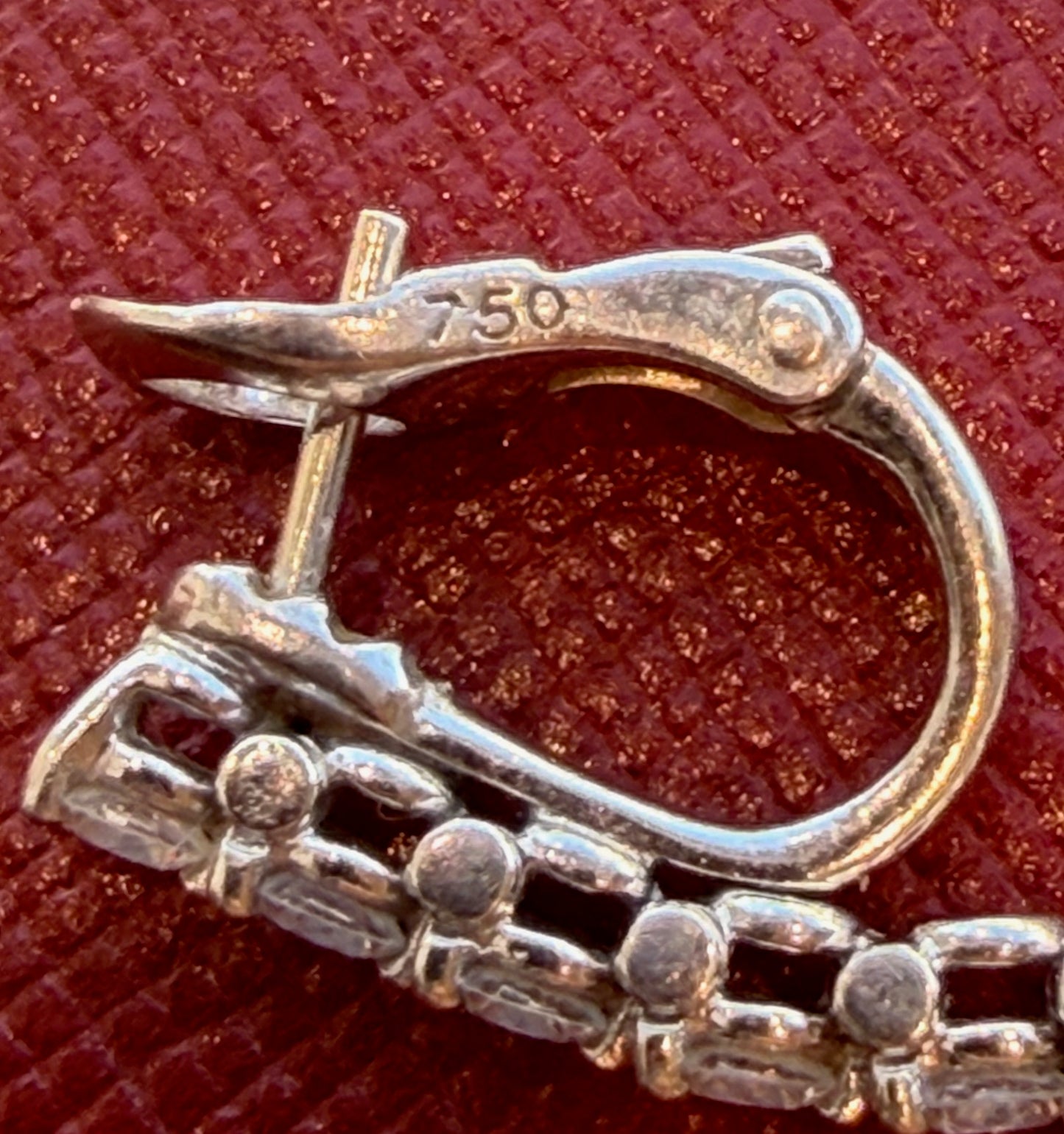 CARTIER, MONO BOUCLE DIAMANTS