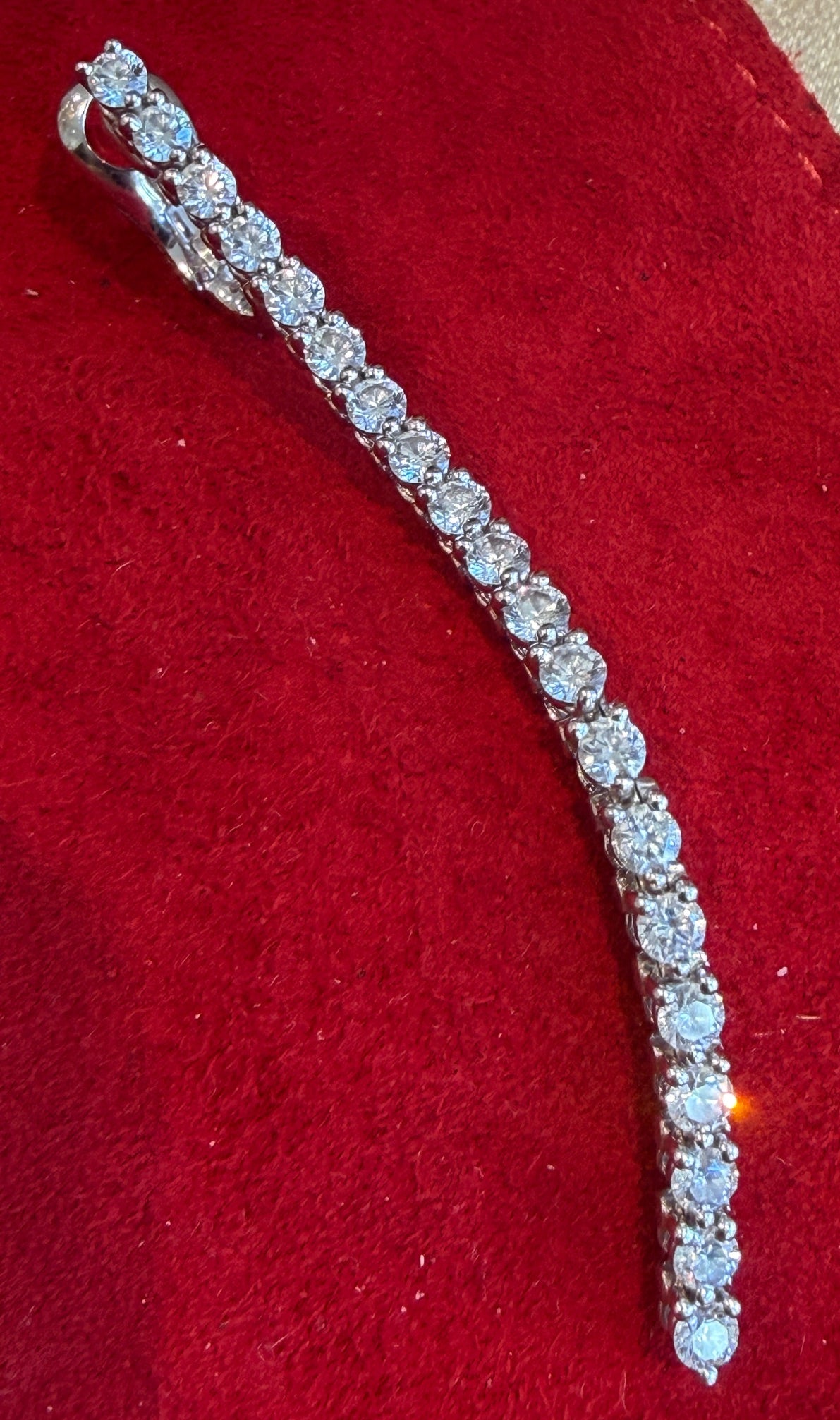 CARTIER, MONO BOUCLE DIAMANTS