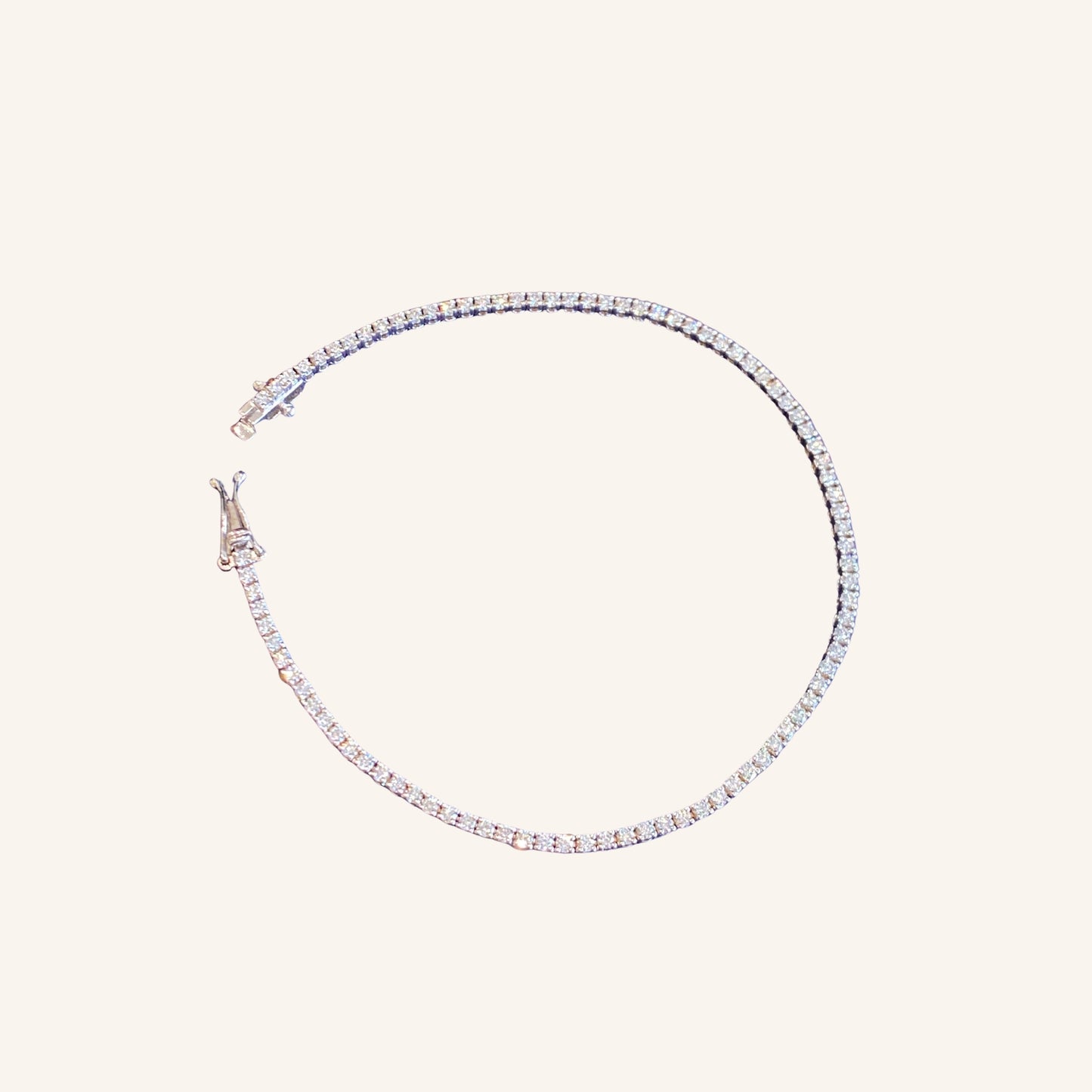 Diamond tennis bracelet