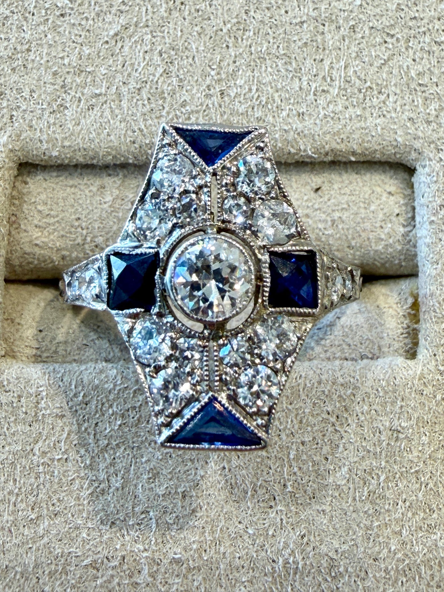 BAGUE ART DECO DIAMANTS & SAPHIRS VERNEUIL