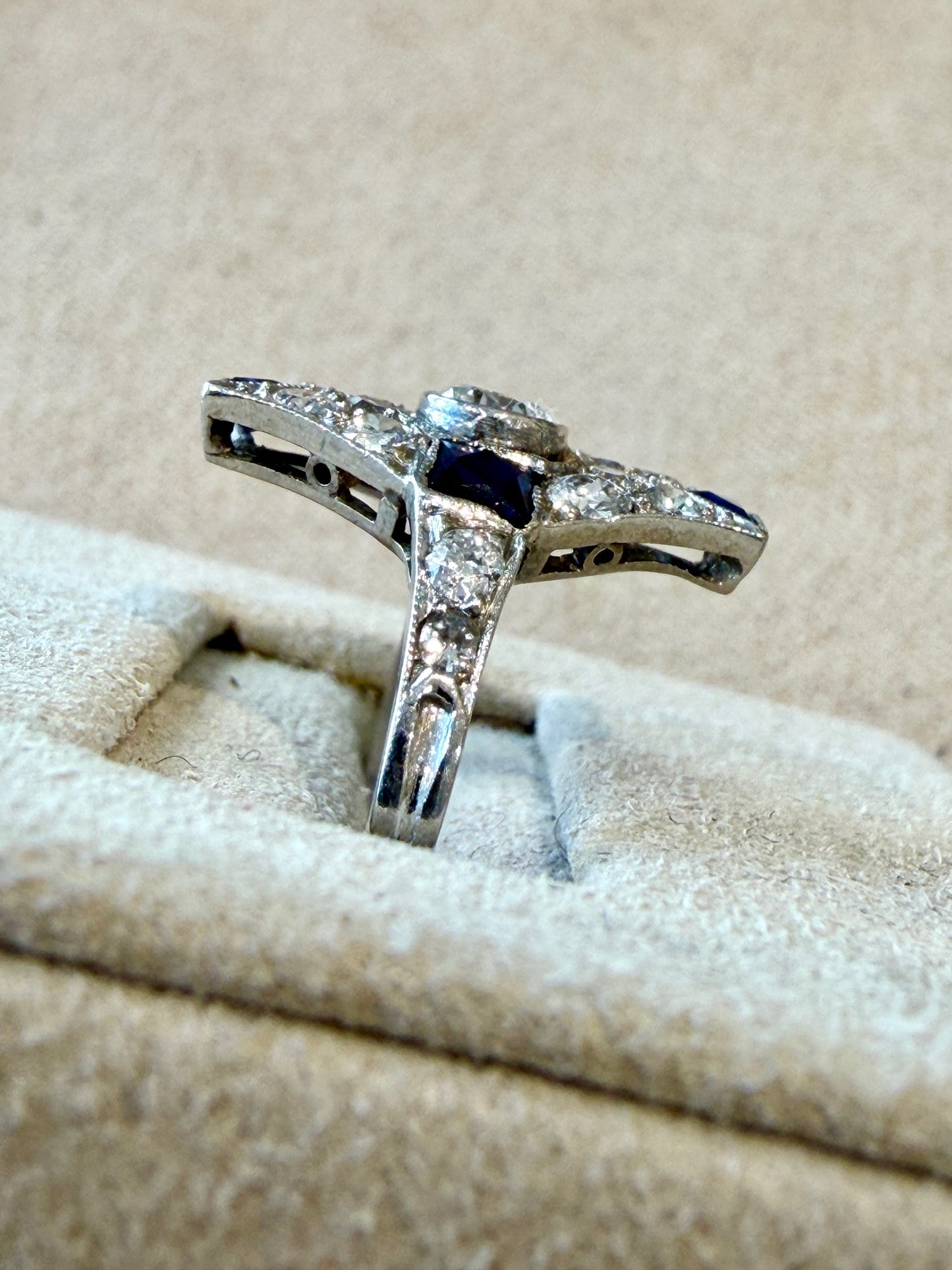 BAGUE ART DECO DIAMANTS & SAPHIRS VERNEUIL