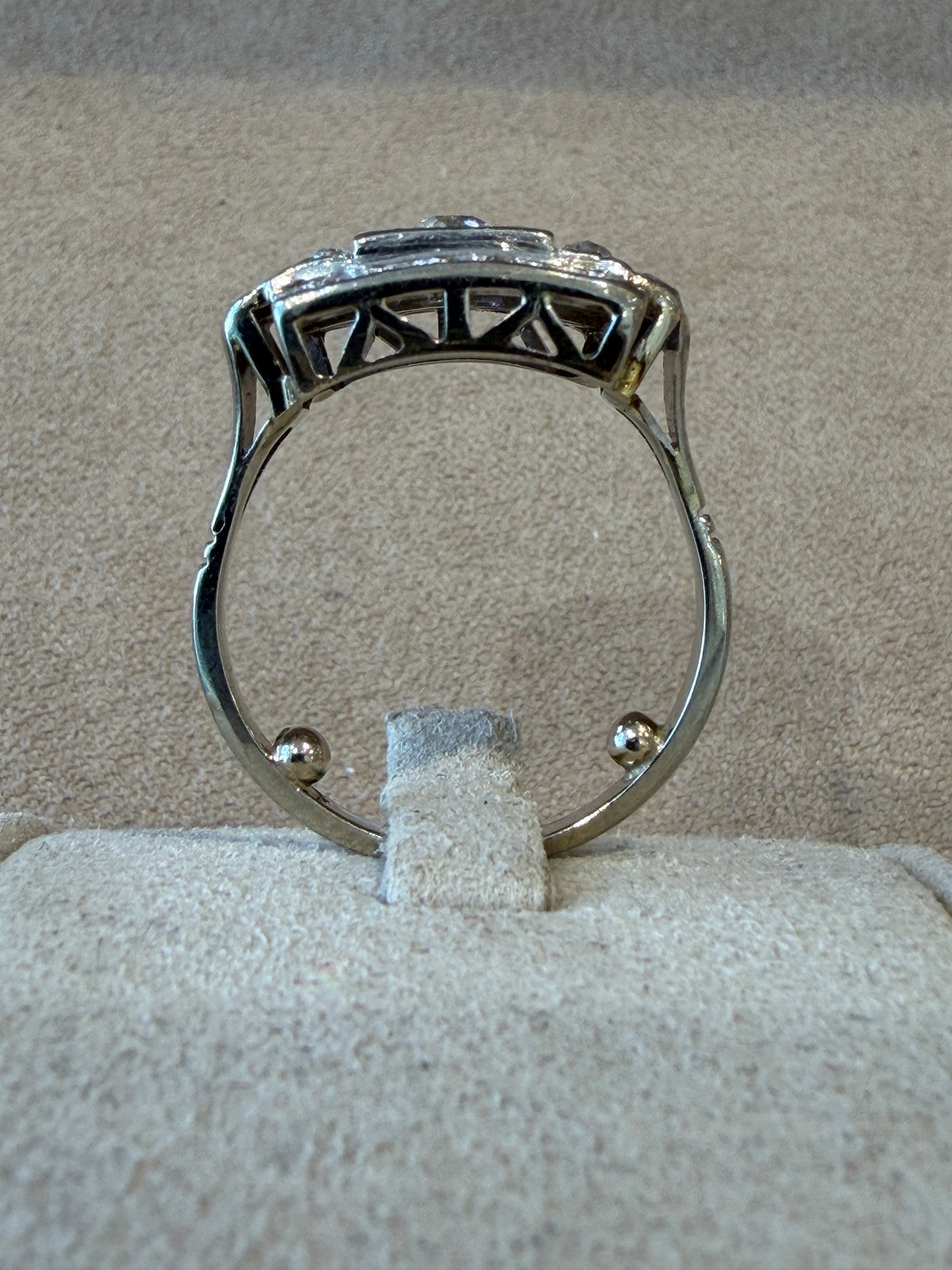 BAGUE ART DECO PLATINE & DIAMANTS