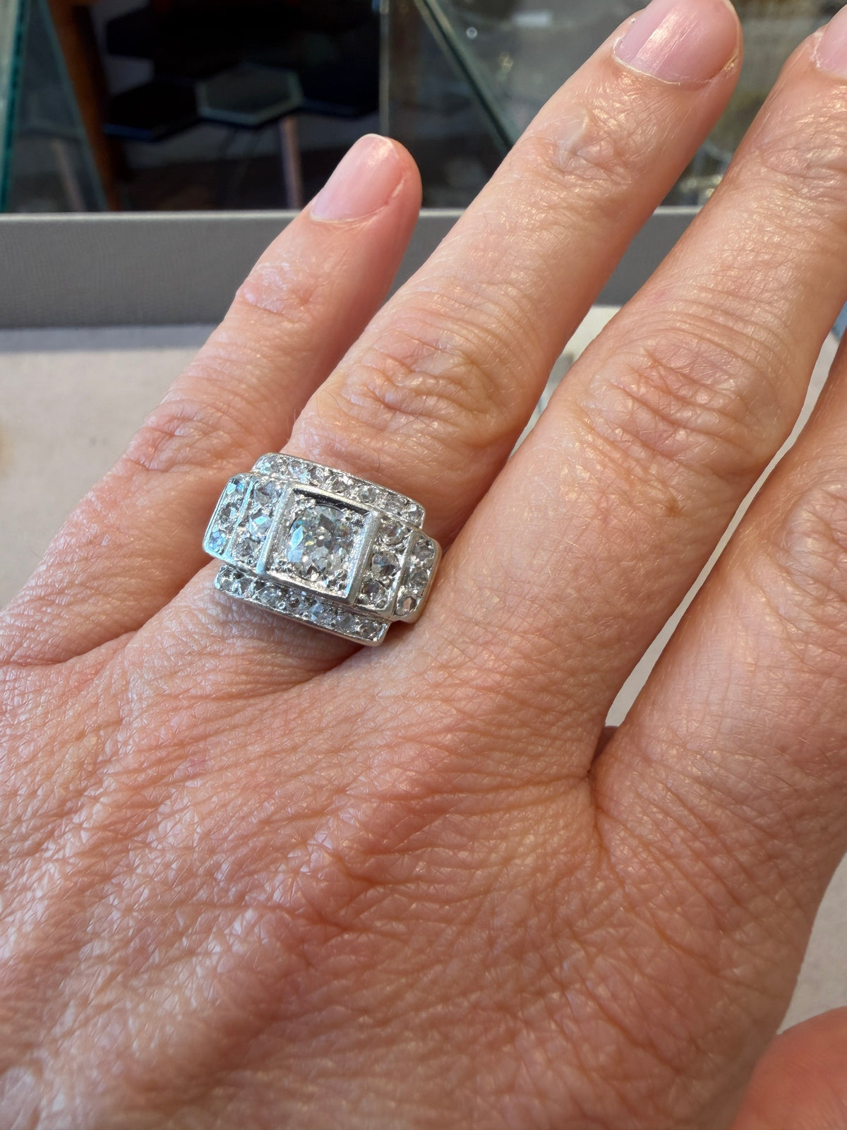 BAGUE ART DECO PLATINE & DIAMANTS