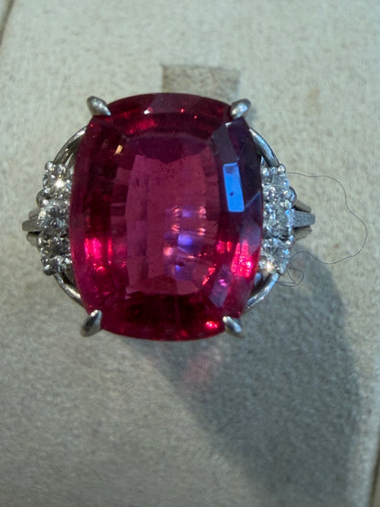 BAGUE ANCIENNE RUBELLITE & DIAMANTS