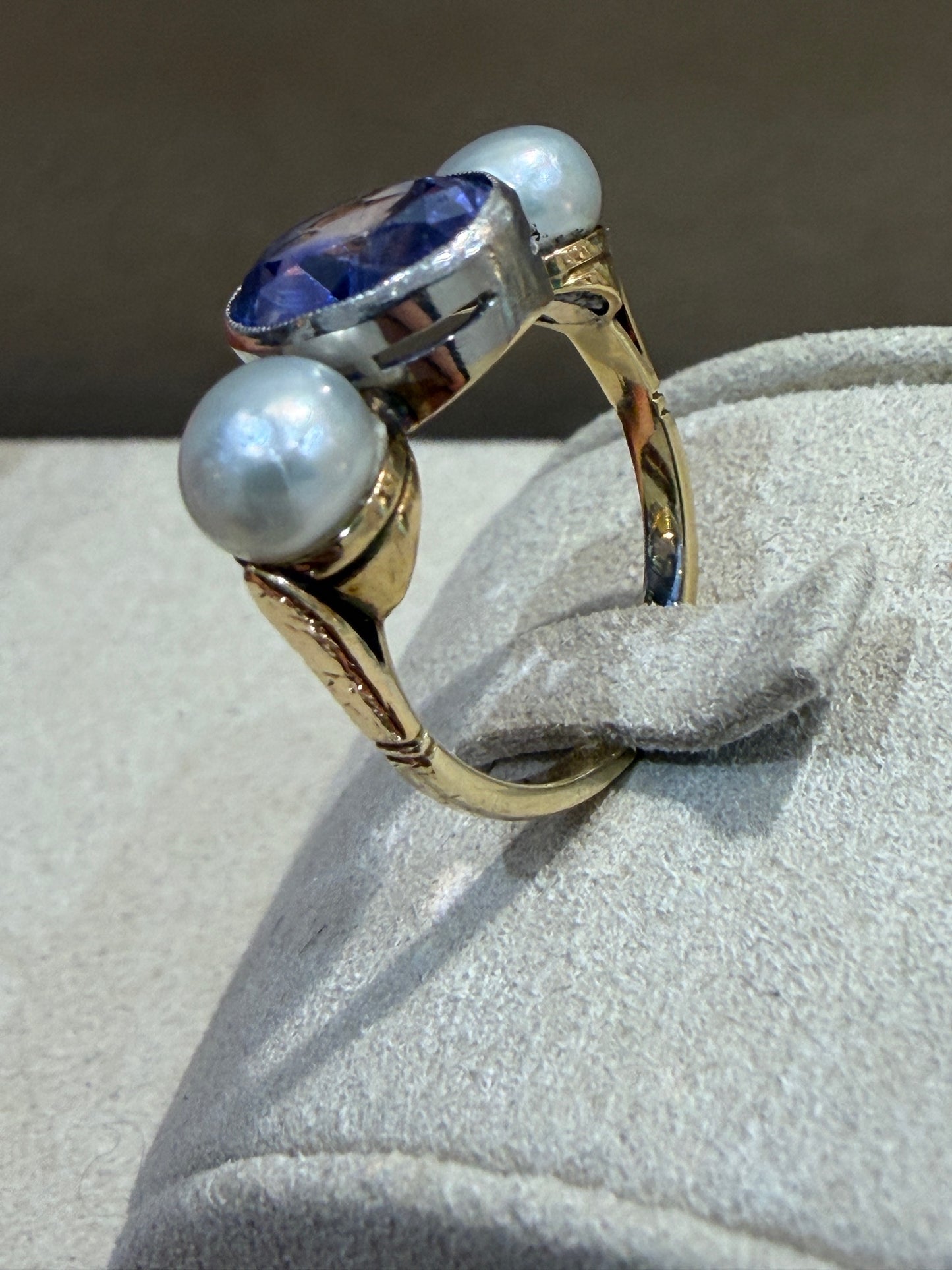 BAGUE ANCIENNE SAPHIR & PERLES