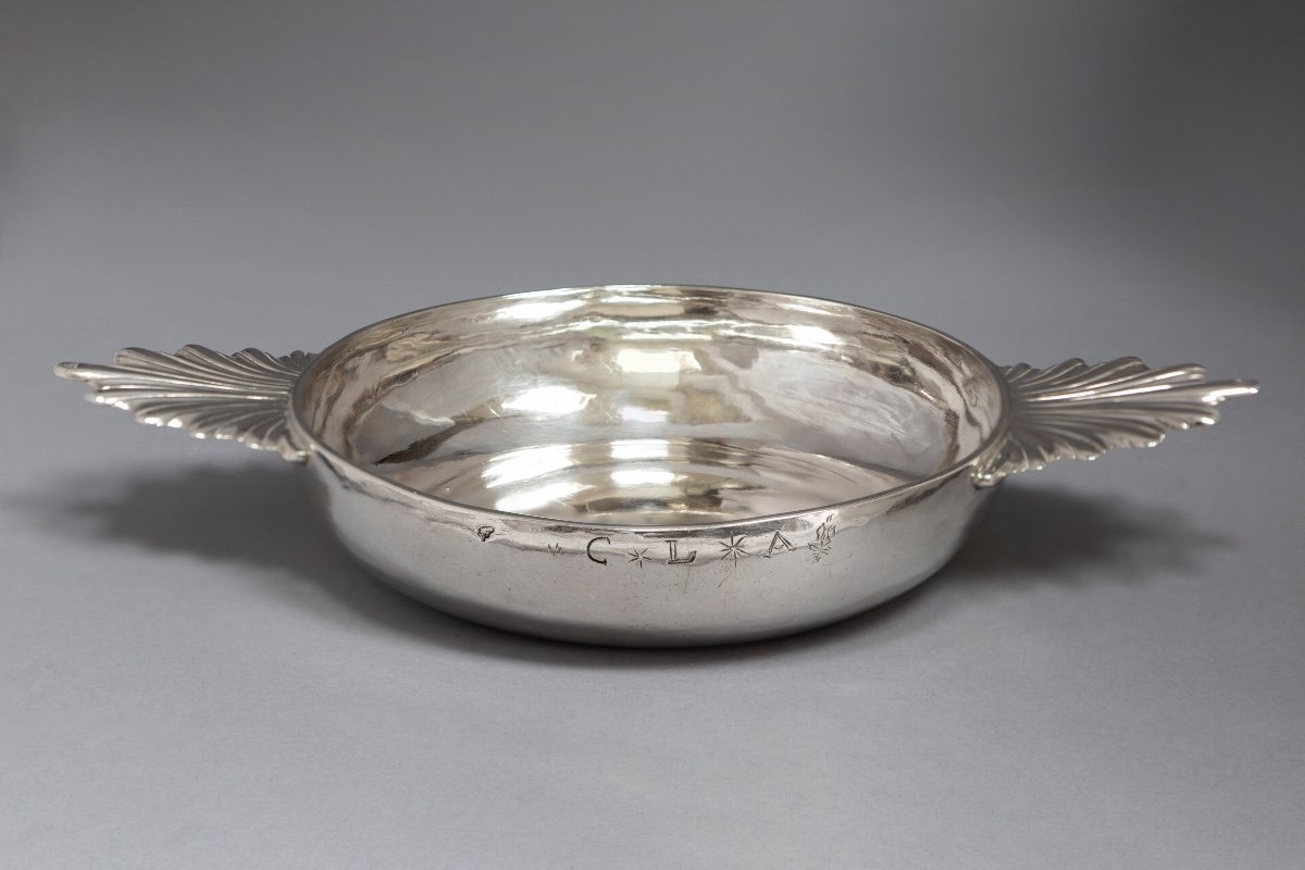 Ecuelle à oreilles en Argent, Paris, 1744-1745 Par Paul Nicard