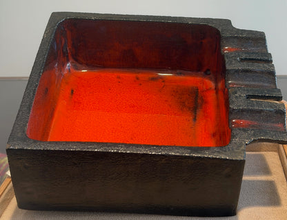 PERIGEM dans le goût de, CENDRIER BRUTALISTE