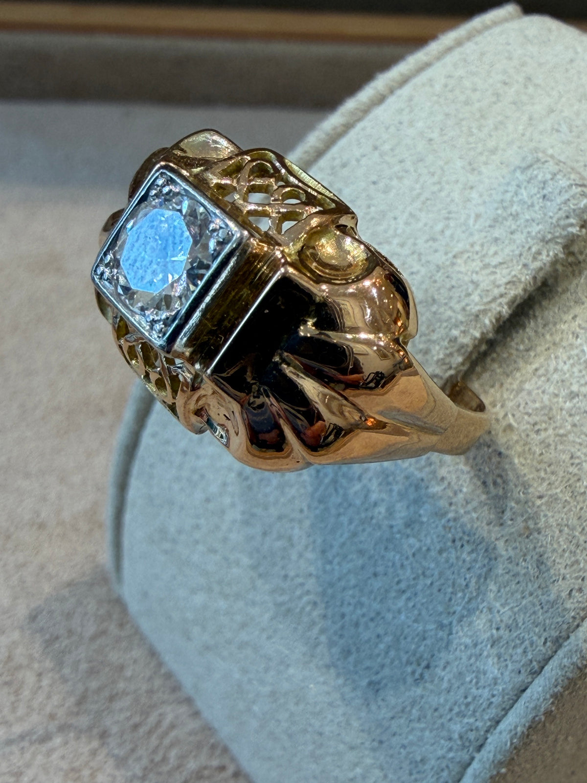 BAGUE TANK