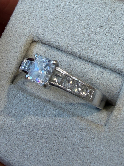 BAGUE OR GRIS & DIAMANT BLANC EXCEPTIONNELLE