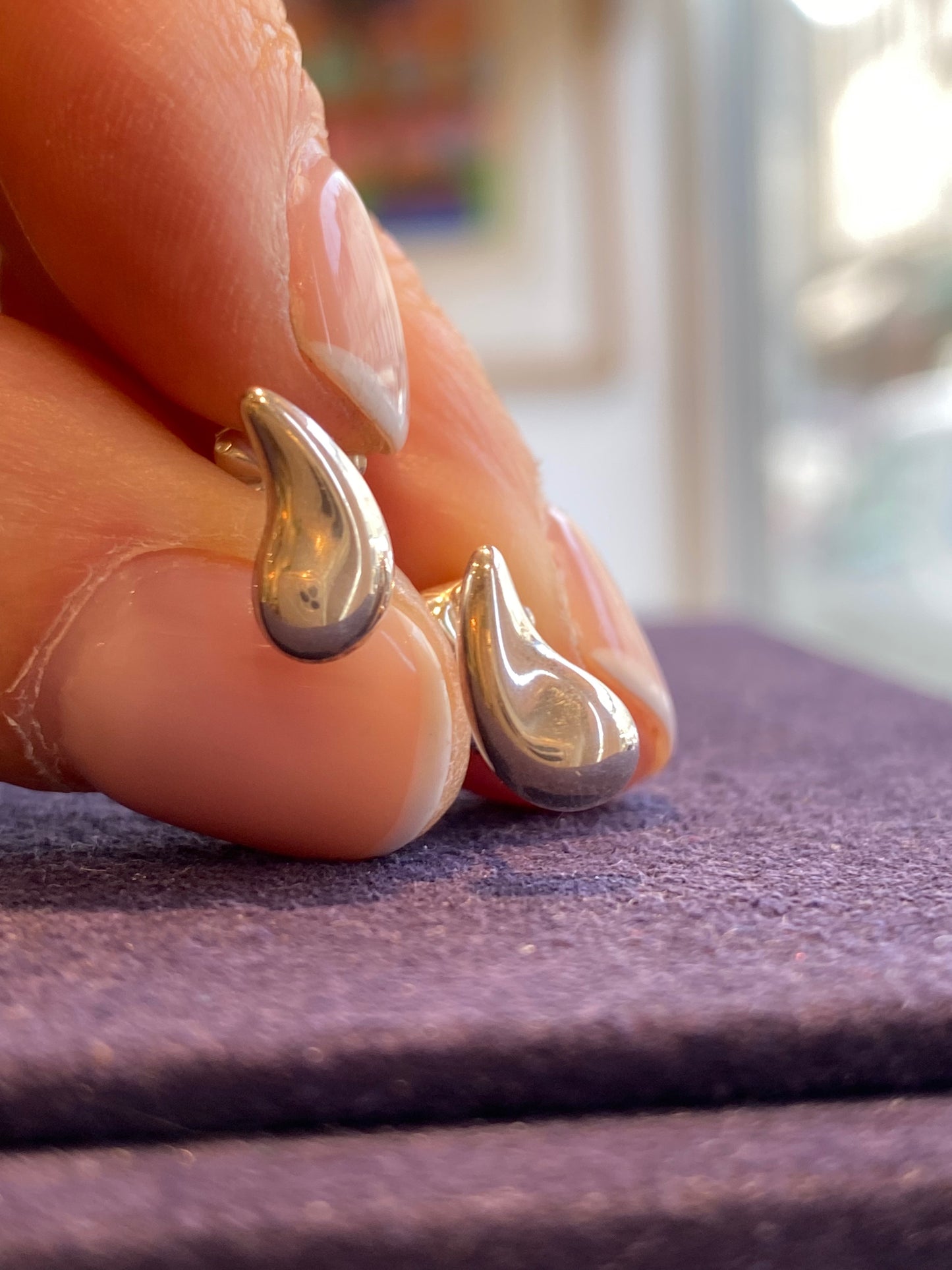 TIFFANY & Co, ELSA PERETTI (1940-2021) BOUCLES D'OREILLES "Larmes"