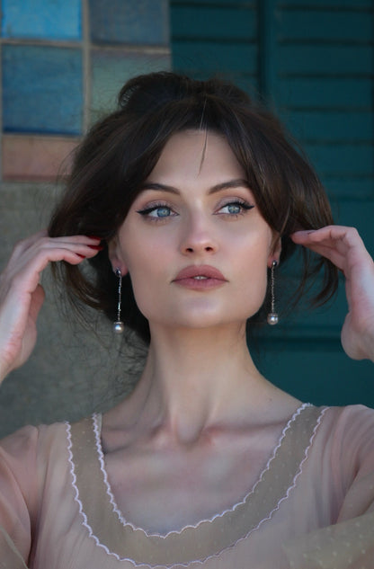 BOUCLES D'OREILLES PENDANTES PERLES, DIAMANTS & SAPHIRS
