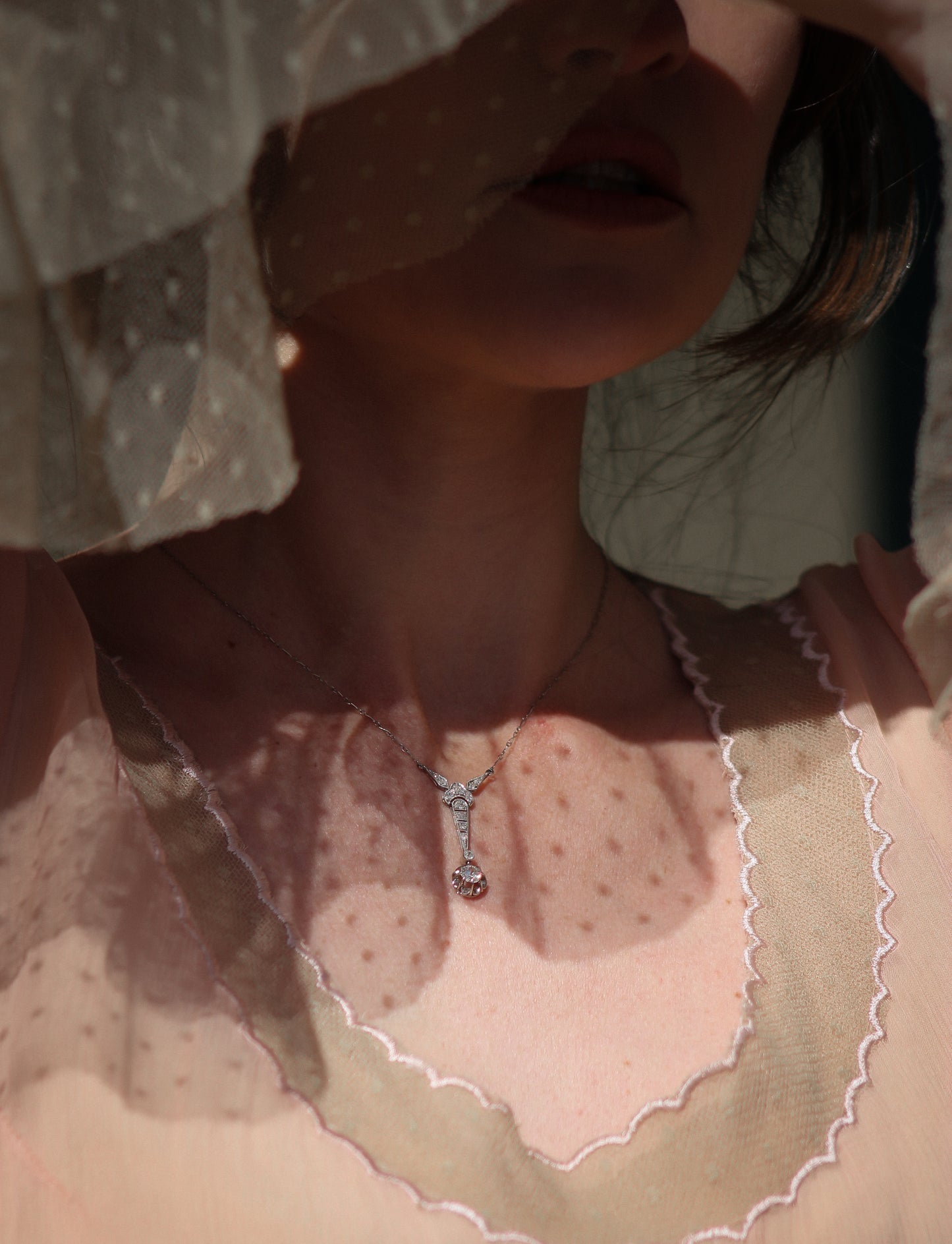 COLLIER PENDENTIF ART DECO