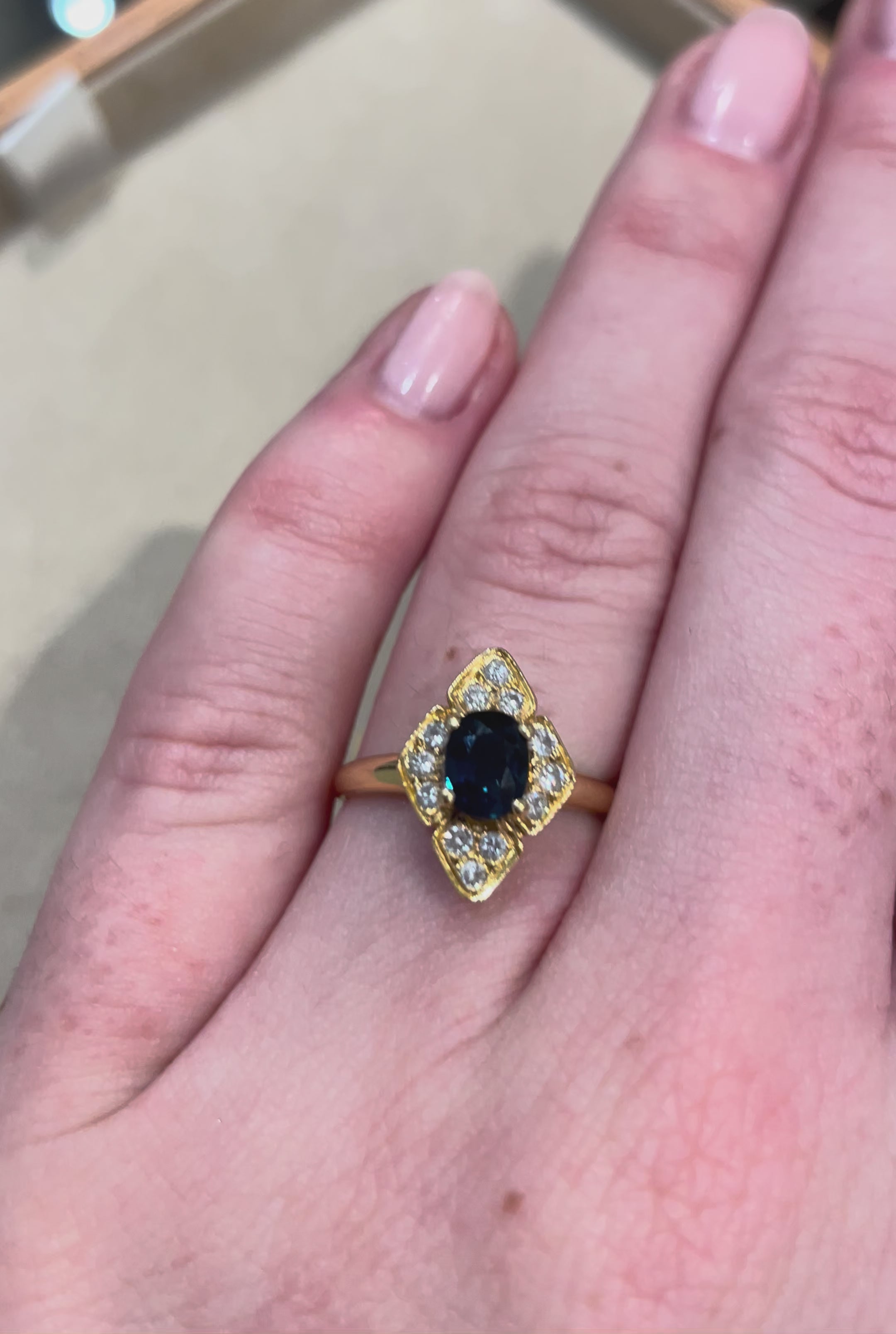 Charger la vidéo : 